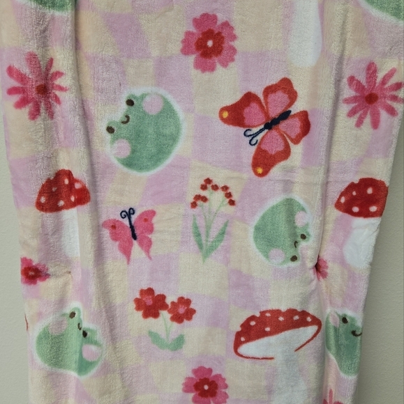 Rachel Roy Frog Mushroom Oversized Plush Throw Blanket Pink Green - Picture 3 of 7